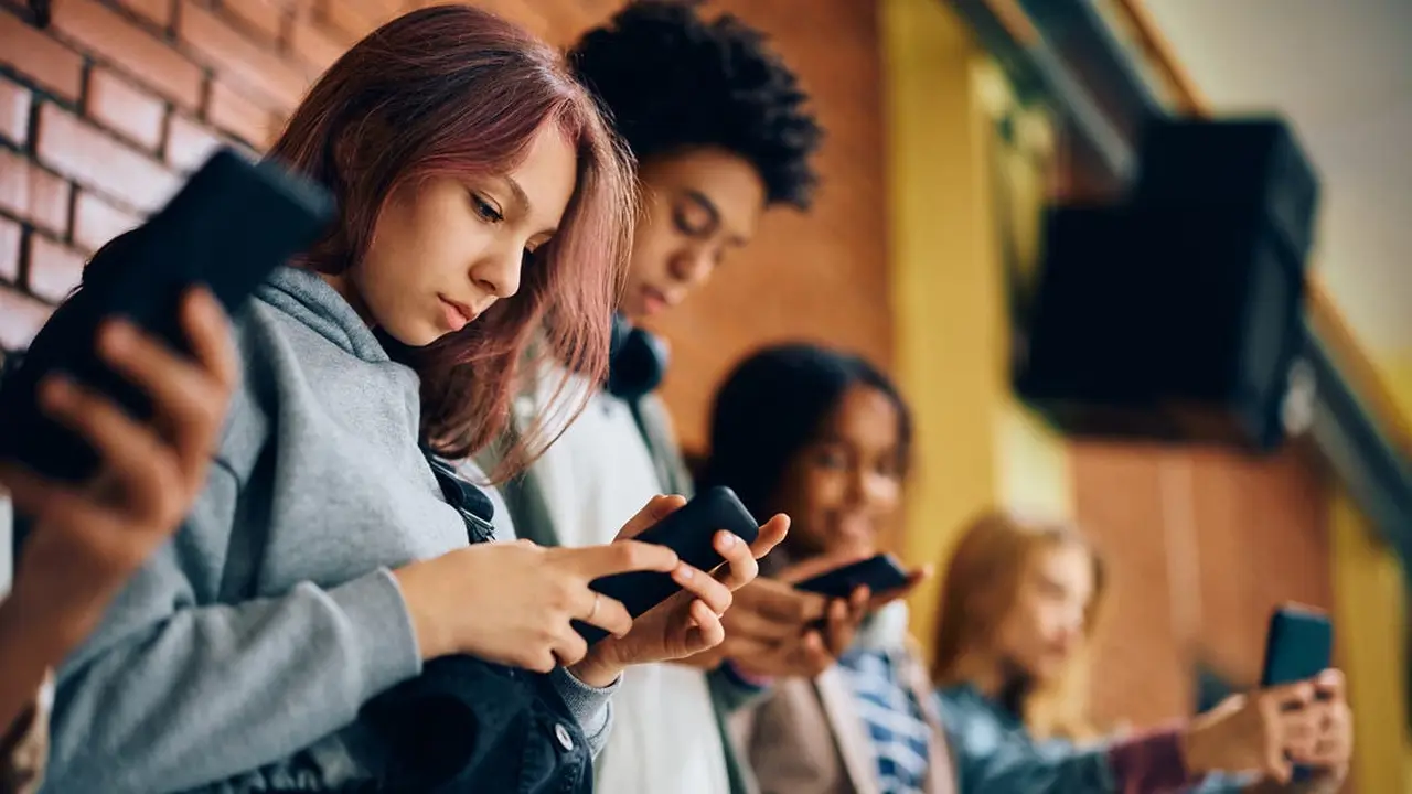 مصر تستعرض تجربتها في حماية الأطفال بالبيئة الرقمية أمام مؤتمر دولي بأنقرة